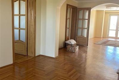RECO Vila cu 14 camere si 3000 mp teren -Sanmartin - 6