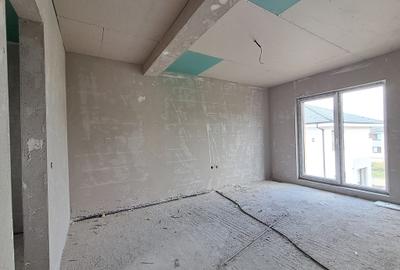 Casa cuplata prin garaj 23 mp, sup. totala 147 mp P+E in Chinteni - 10