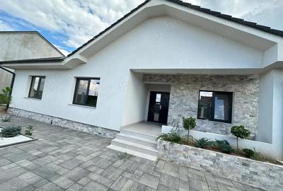 Casă cu Teren 500 Mp în Central - 10