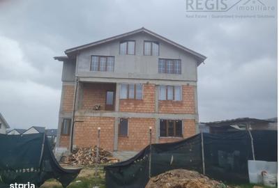 Casă cu 4 camere în Central - 2