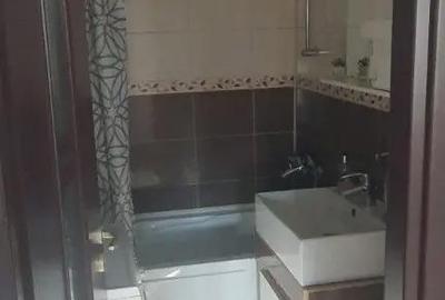 Apartament cu 3 camere semidecomandat în Central - 3