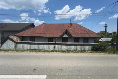 Casă cu Teren 3200 Mp în Horodnic - 1