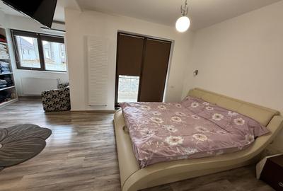Casă cu 4 camere cu Canalizare în Central - 5