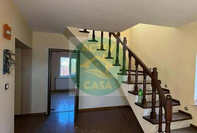 Casă cu 4 camere cu Teren 900 Mp în Săbăoani - 1