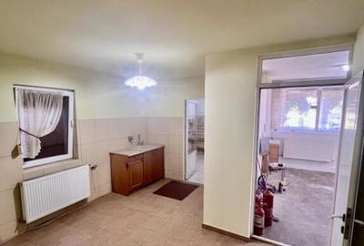 Casa de vanzare Frumusani - Spatiu Comercial la Parter - 25 - 4