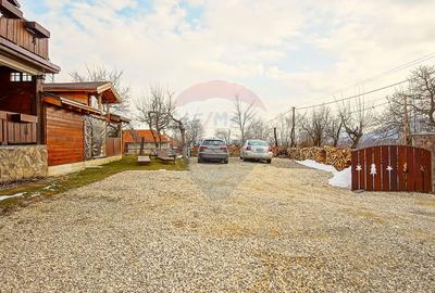 Casă cu 9 camere cu Teren 888 Mp în Sohodol - 18