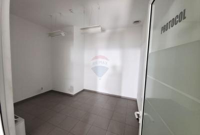 Spațiu comercial, de 828 mp, în 1 Mai - 6