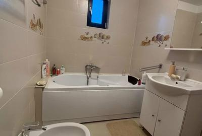 Apartament cu 4 camere în Central - 8
