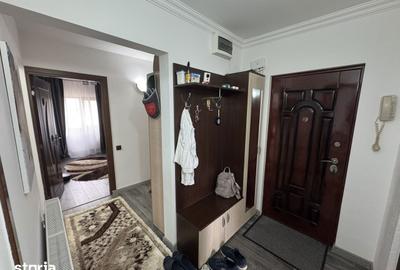 Apartament cu 4 camere decomandat în Micro 17 - 2