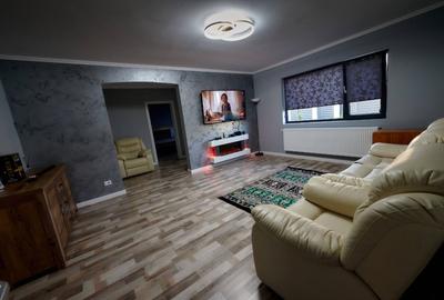 Casa parter si mansarda in zona Garii, Vaslui