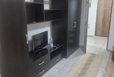 Garsonieră decomandată în Central - 2