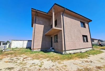 Casă individuală cu 5 camere cu Canalizare în Nord - 2