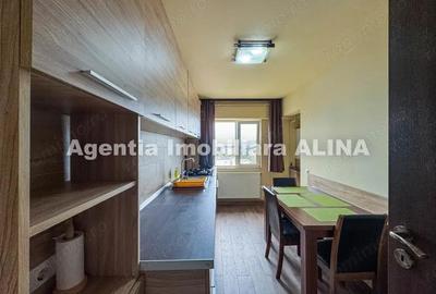 Apartament cu 3 camere decomandat în Decebal - 2