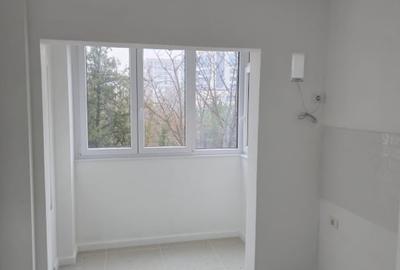 Apatament de vanzare 3 camere - 5