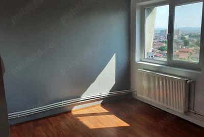 Apartament cu 3 camere decomandat în Central - 3