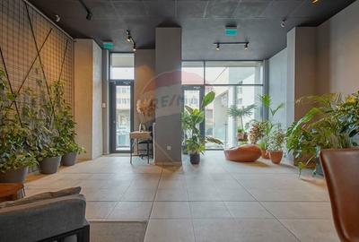 Spațiu comercial, de 53 mp, în Tractorul - 5