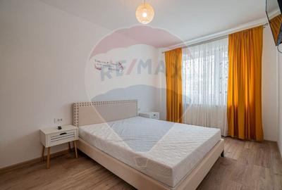 Apartament 2 Camere Zona Coresi Kasper loc de parcare si boxă