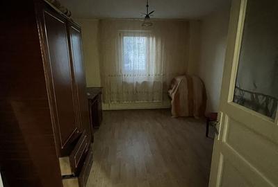Casă cu 4 camere în Muntenii de Jos - 8