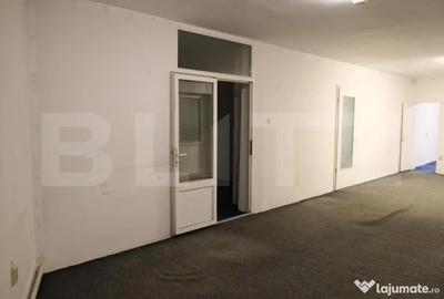 Spațiu comercial, de 165 mp, în 13 Decembrie - 1