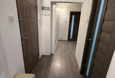 Apartament cu 3 camere decomandat în Piața Centrală - 8