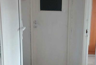 Apartament cu 3 camere semidecomandat în Central - 3