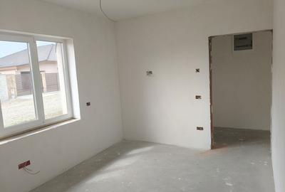 Casă cu 3 camere în Central