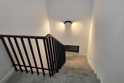 Casă cu 4 camere cu Canalizare în Central - 11