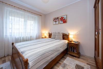 Apartament cu 3 camere semidecomandat în Tractorul - 17