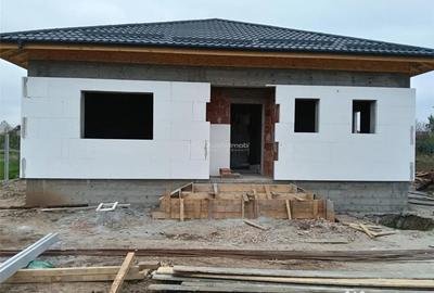 Casă cu 3 camere cu Teren 365 Mp în Mihăilești - 8