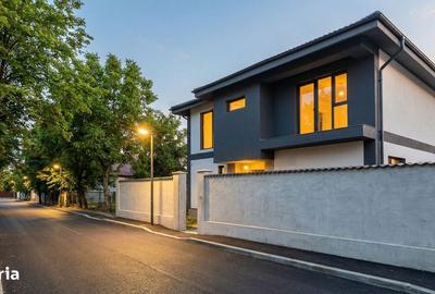 Casă cu 4 camere în Central