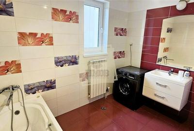 Casă cu 8 camere cu Canalizare în Central - 5