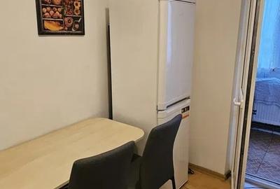 Apartament cu 1 camera, decomandat, zona Baza 3 - 4