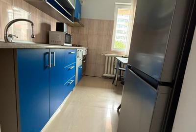 Apartament cu 3 camere semidecomandat în 1 Mai - 2