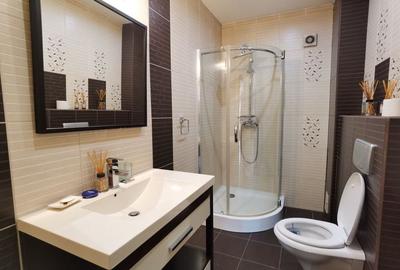 Vila spatioasa, mobilata, piscina proprie - 11