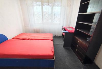 Apartament cu 3 camere decomandat, mobilat în Alexandru cel Bun - 11