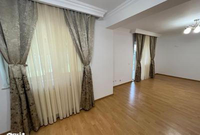 Casă cu 3 camere cu Teren 236 Mp în Central - 9