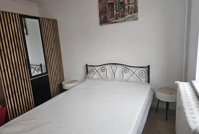 Apartament cu 3 camere decomandat în Crângași - 4