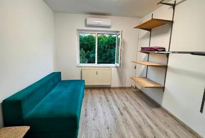 [PF] Garsonieră cochetă pe Plopilor 75, renovată, cu boxă proprie.
