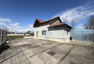 Casă cu 5 camere cu Teren 3400 Mp în Răchitosu - 24