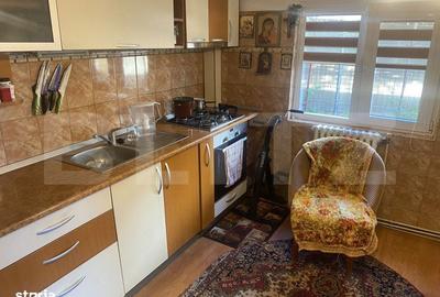 Casă cu 3 camere decomandat în Românești - 13
