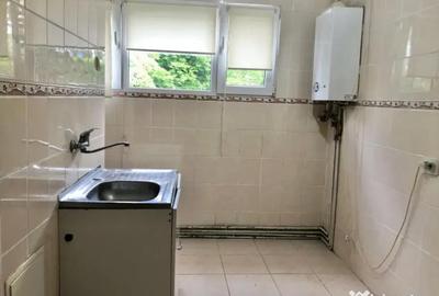 Apartament cu 3 camere semidecomandat în Astra - 1