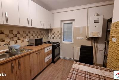 Apartament cu 2 camere semidecomandat în Micro 16 - 2