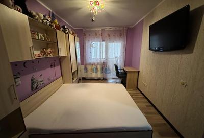Apartament 3 camere- 2 bai - 2 balcoane - mobilat - parcare - Calea Cisnadiei - 3