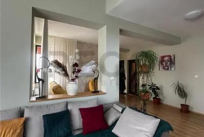 Casă cu 3 camere cu Teren 442 Mp în Beiuș - 1