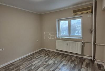Apartament cu 3 camere decomandat în Apărătorii Patriei - 3