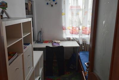 Apartament cu 4 camere semidecomandat, mobilat în Central - 9