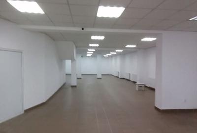 Spațiu comercial, de 300 mp, în Gara de Sud