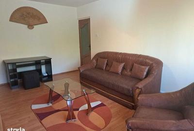 Apartament cu 2 camere decomandat în Rovine