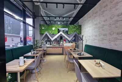 Bistro de vânzare "la cheie" - zonă cu trafic intens, complet utilat, autorizat - 1