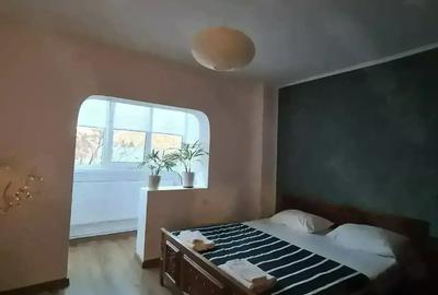 Apartament cu 3 camere decomandat în Vitan